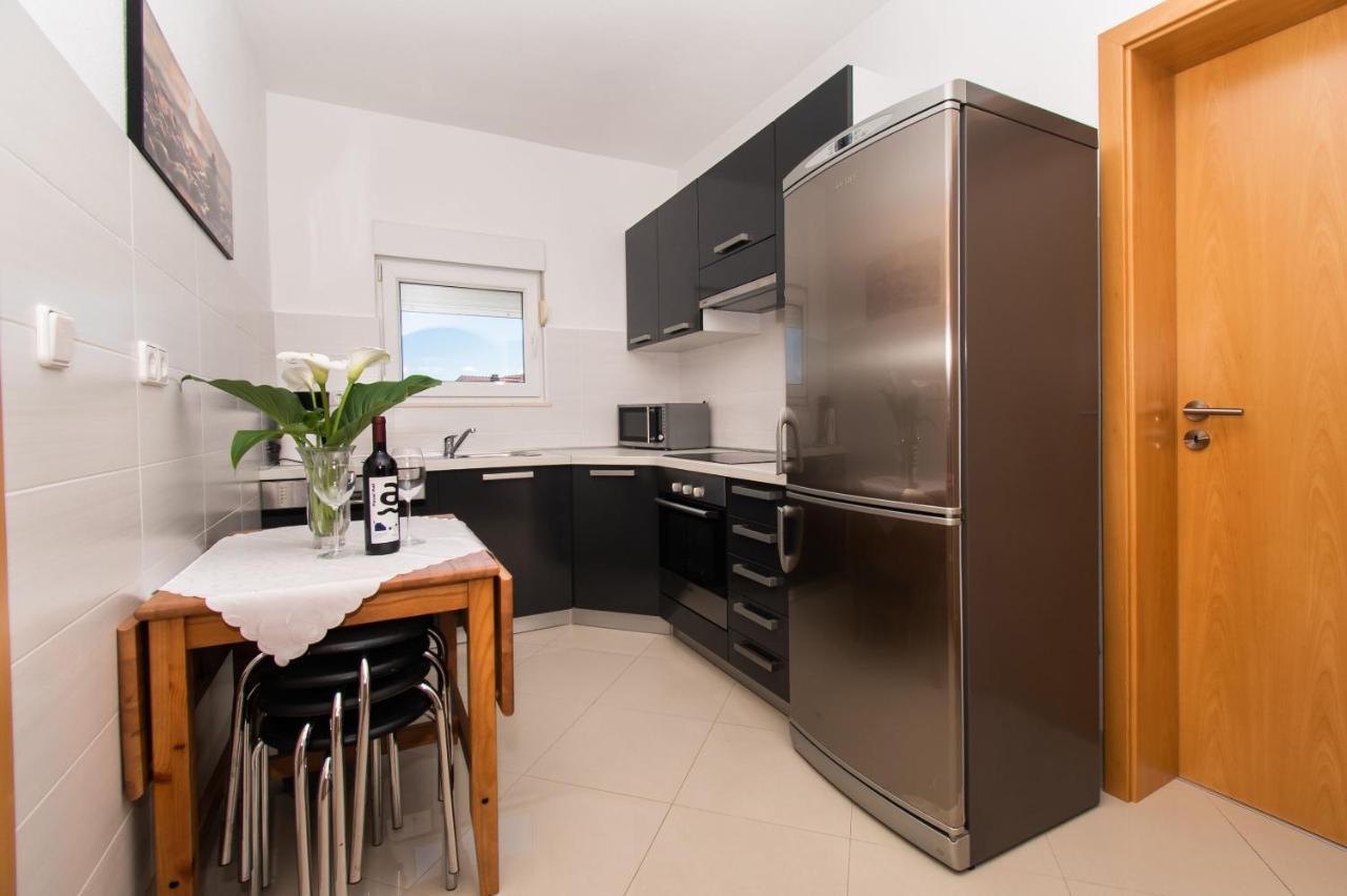 Apartments Kendes Водице Экстерьер фото