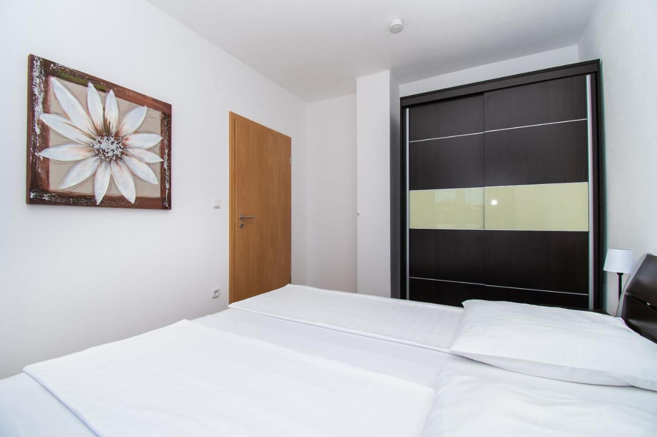 Apartments Kendes Водице Экстерьер фото