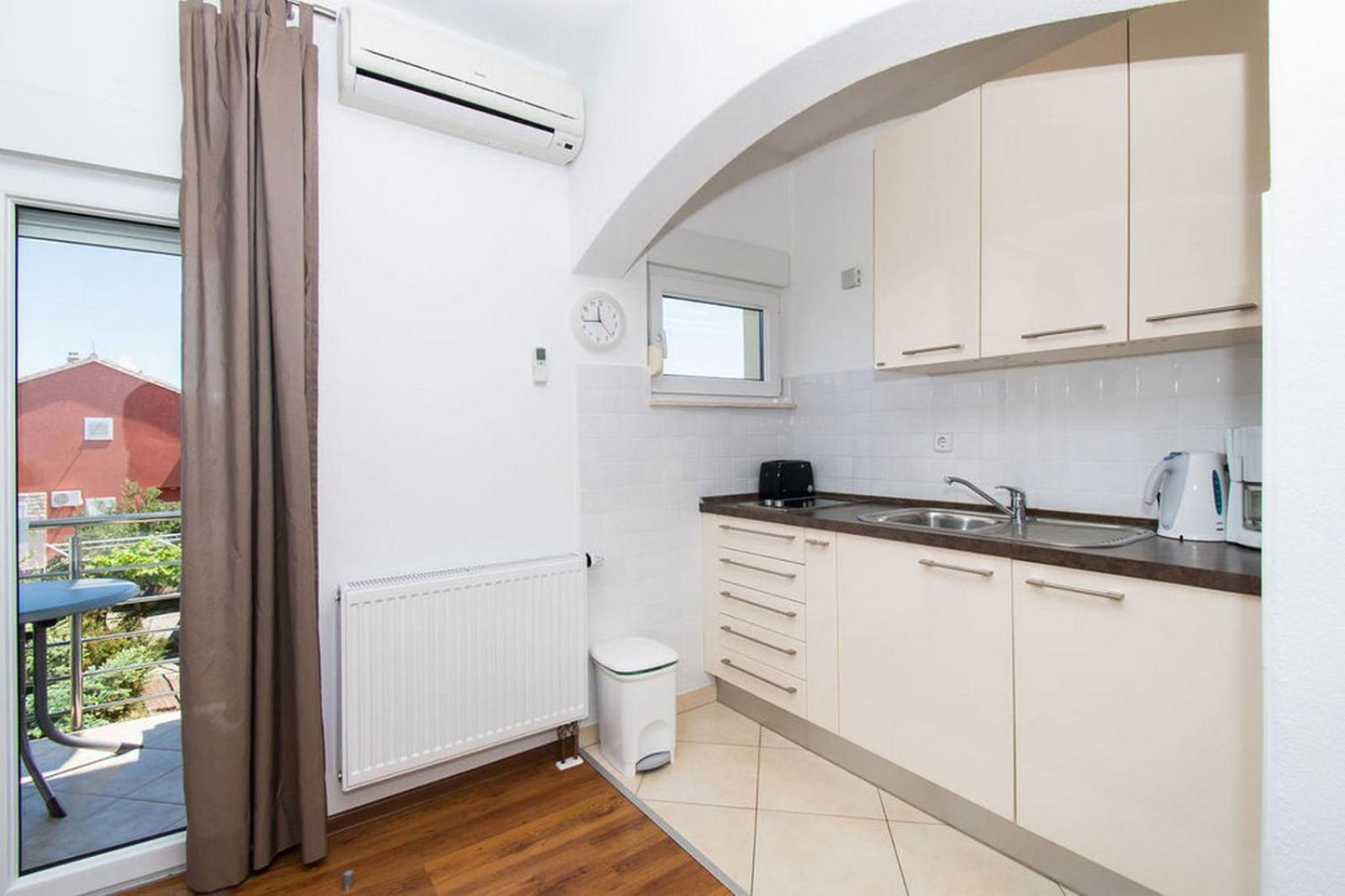 Apartments Kendes Водице Экстерьер фото