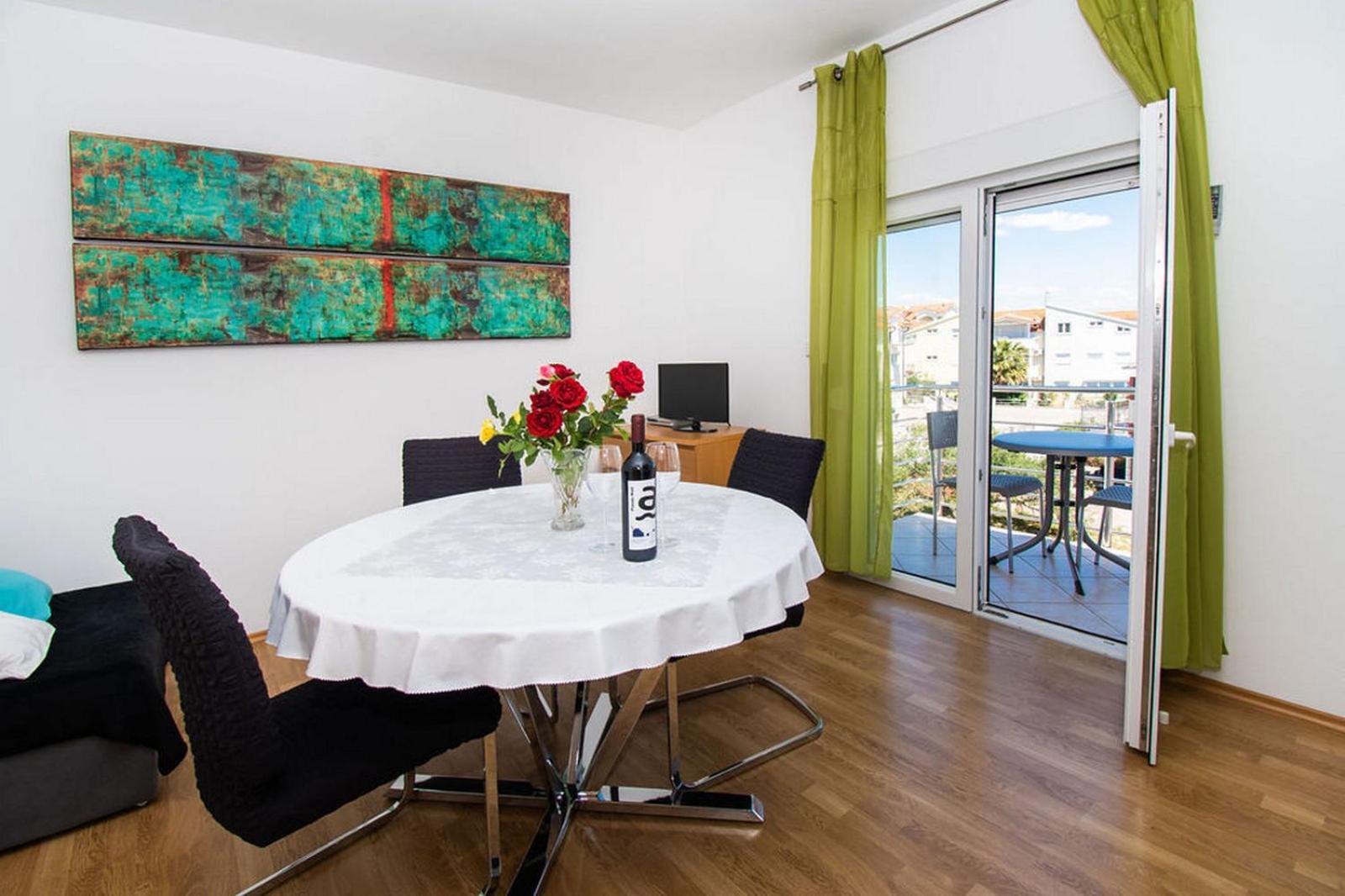 Apartments Kendes Водице Экстерьер фото