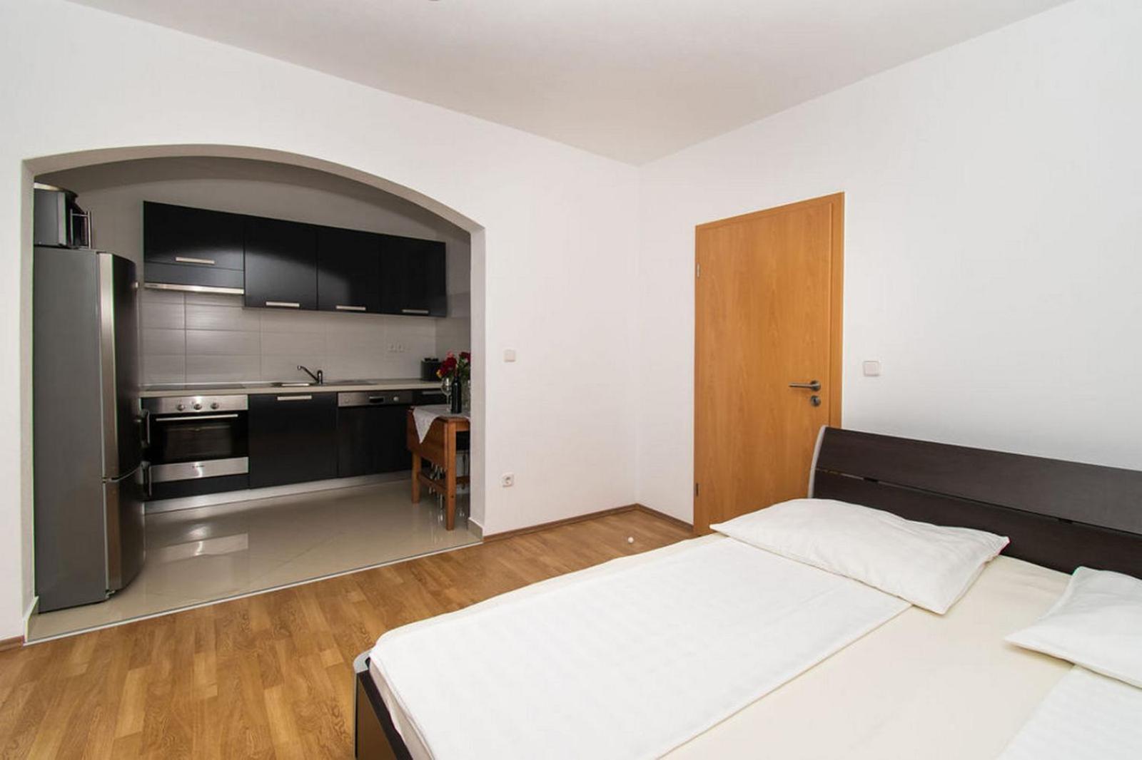 Apartments Kendes Водице Экстерьер фото