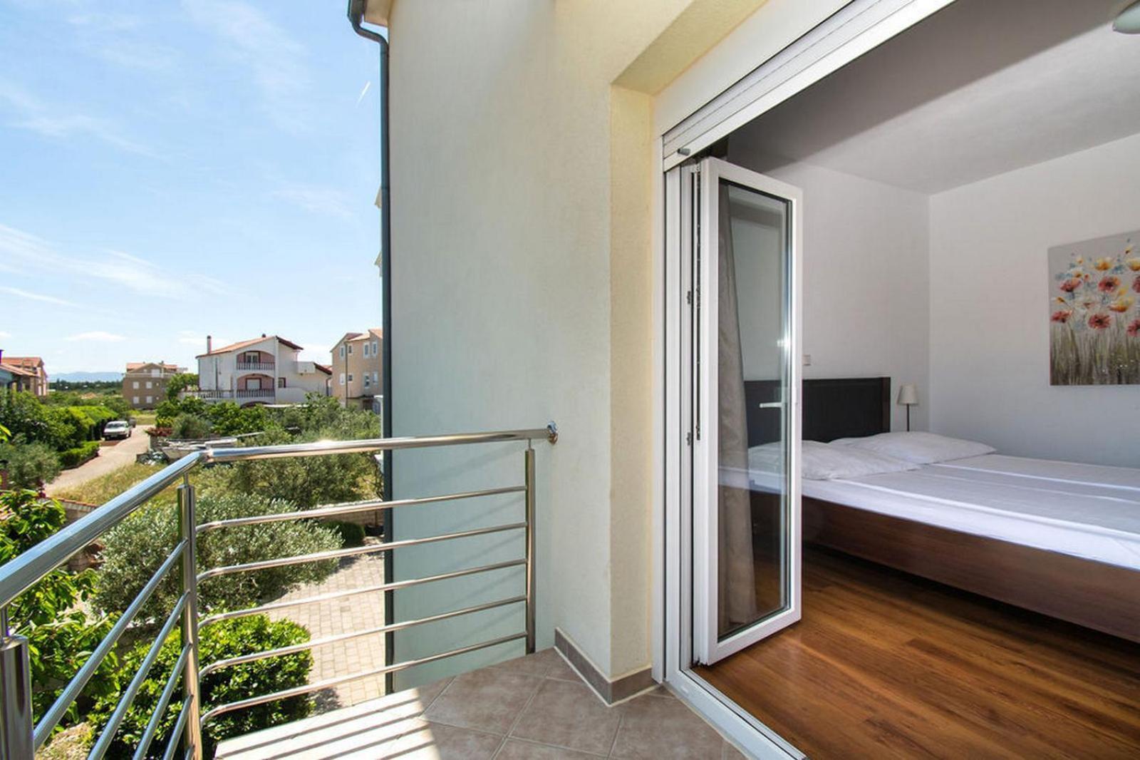 Apartments Kendes Водице Экстерьер фото