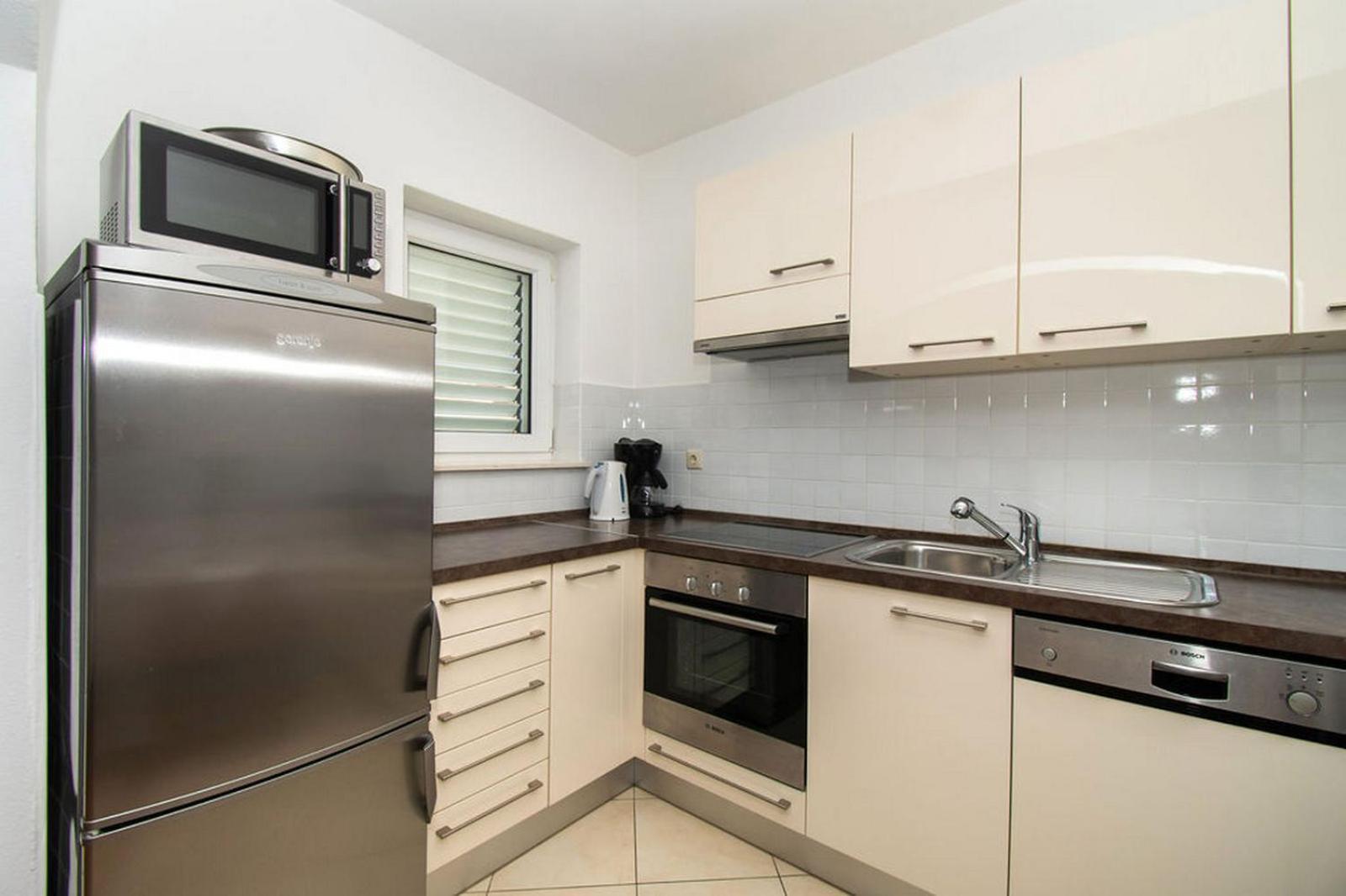 Apartments Kendes Водице Экстерьер фото