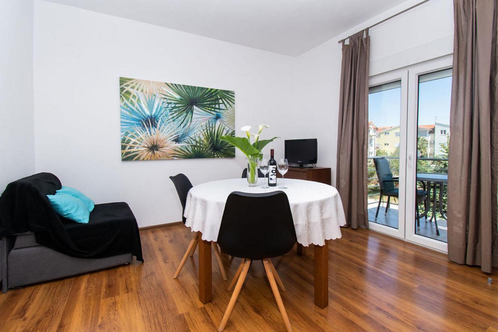Apartments Kendes Водице Экстерьер фото