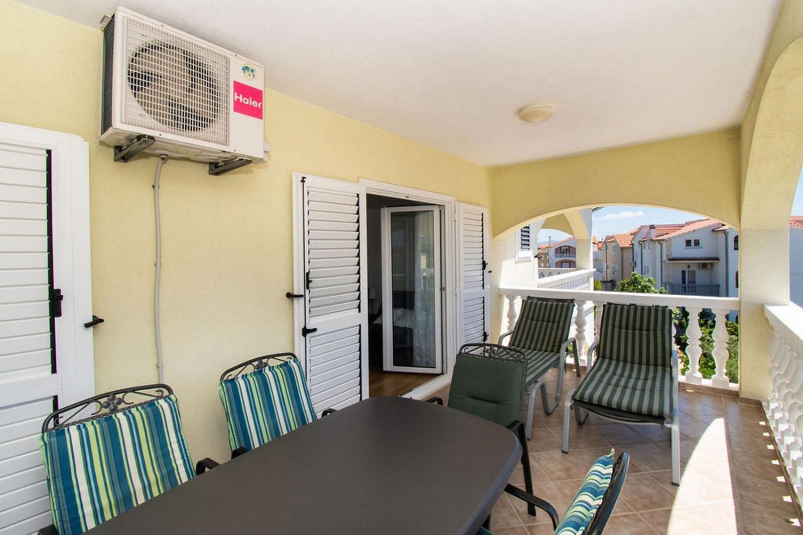 Apartments Kendes Водице Экстерьер фото