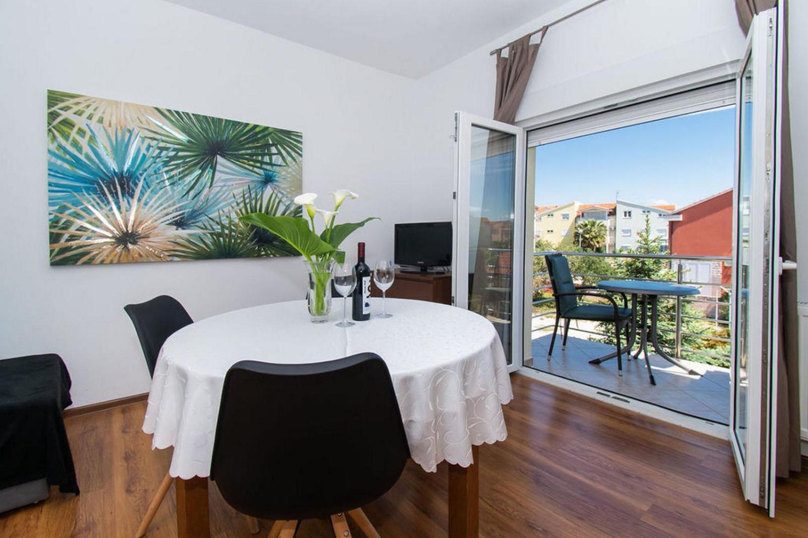 Apartments Kendes Водице Экстерьер фото